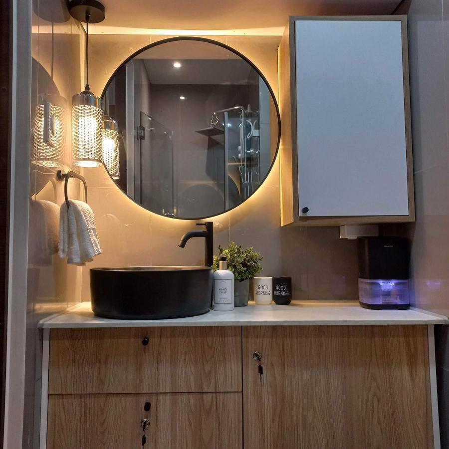 Makati Cosy Home L Couples Families L 500Mbps Wifi Manila Exterior photo
